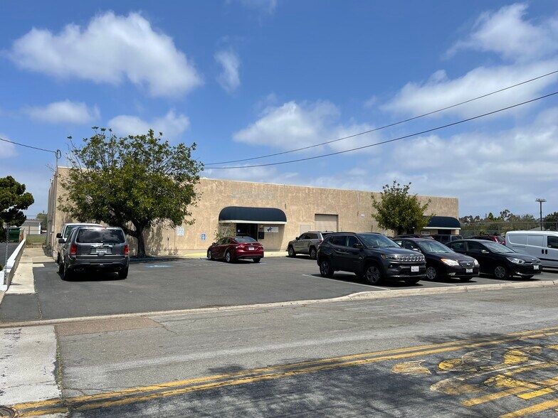 2610 Daniel Ave, San Diego, CA for sale - Building Photo - Image 2 of 14
