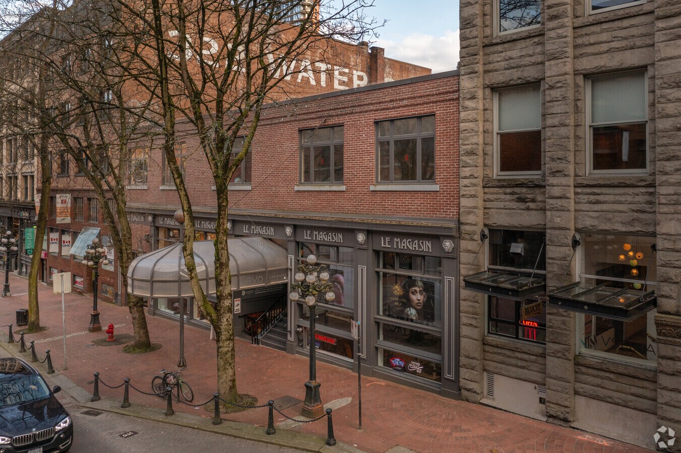 332 Water St, Vancouver, BC Le Magasin 332 Water St, Vancouver, BC Le Magasin