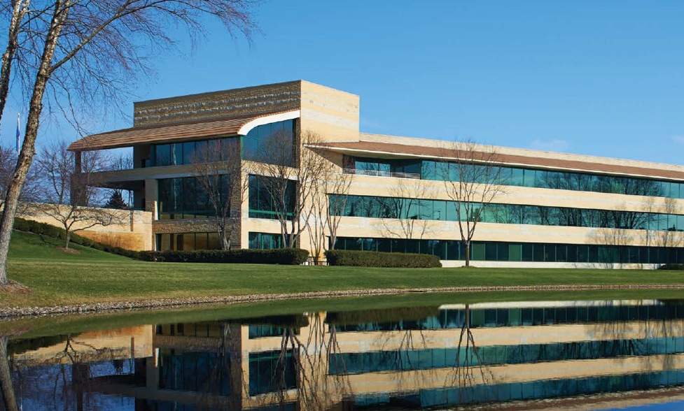 2700 Midwest Dr, Onalaska, WI for sale - Building Photo - Image 1 of 1