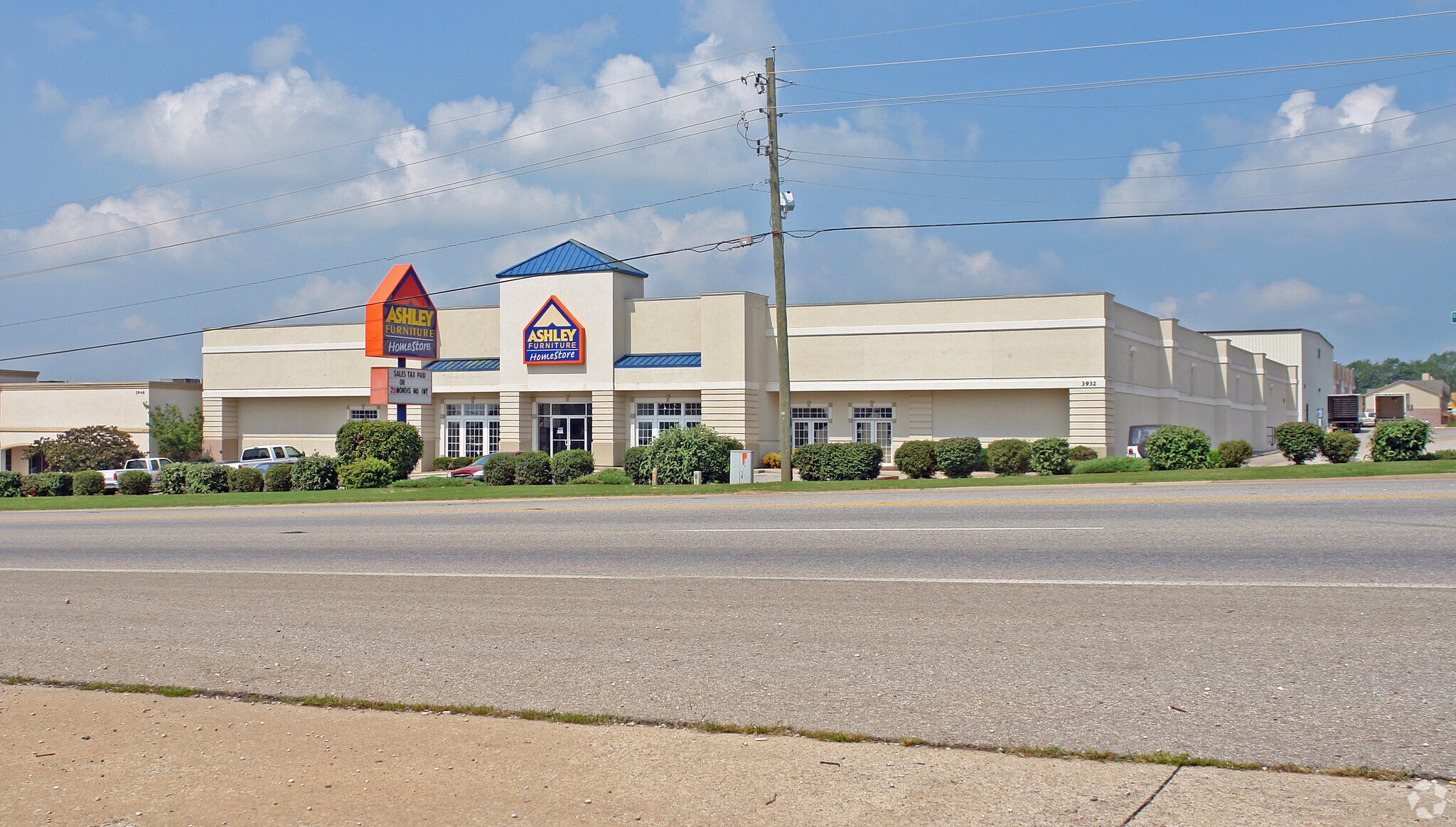 3932 S Thompson St Springdale Ar 72764 Freestanding Property 3932 S Thompson St Springdale Ar