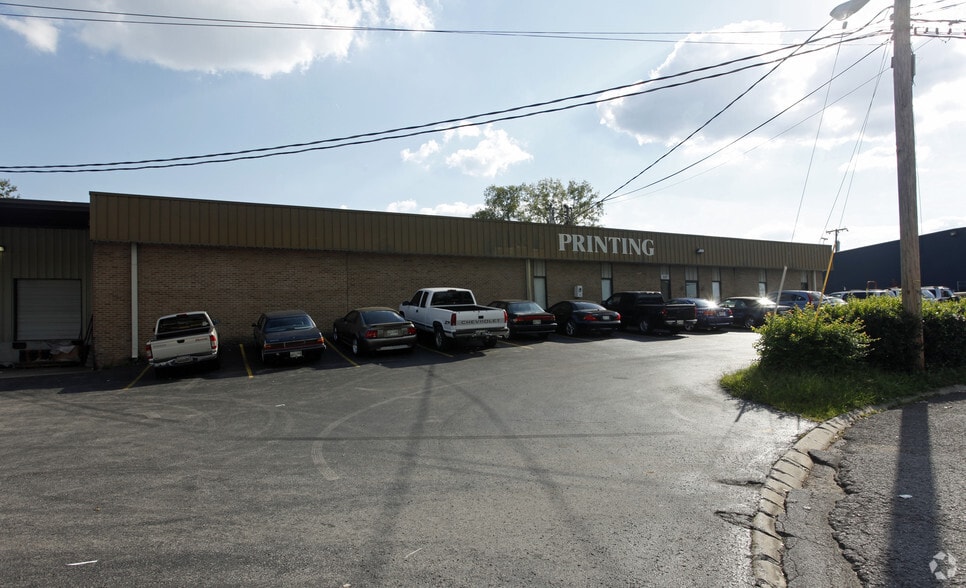 1007 Old Tree Ct, Nashville, TN for lease - Building Photo - Image 2 of 2
