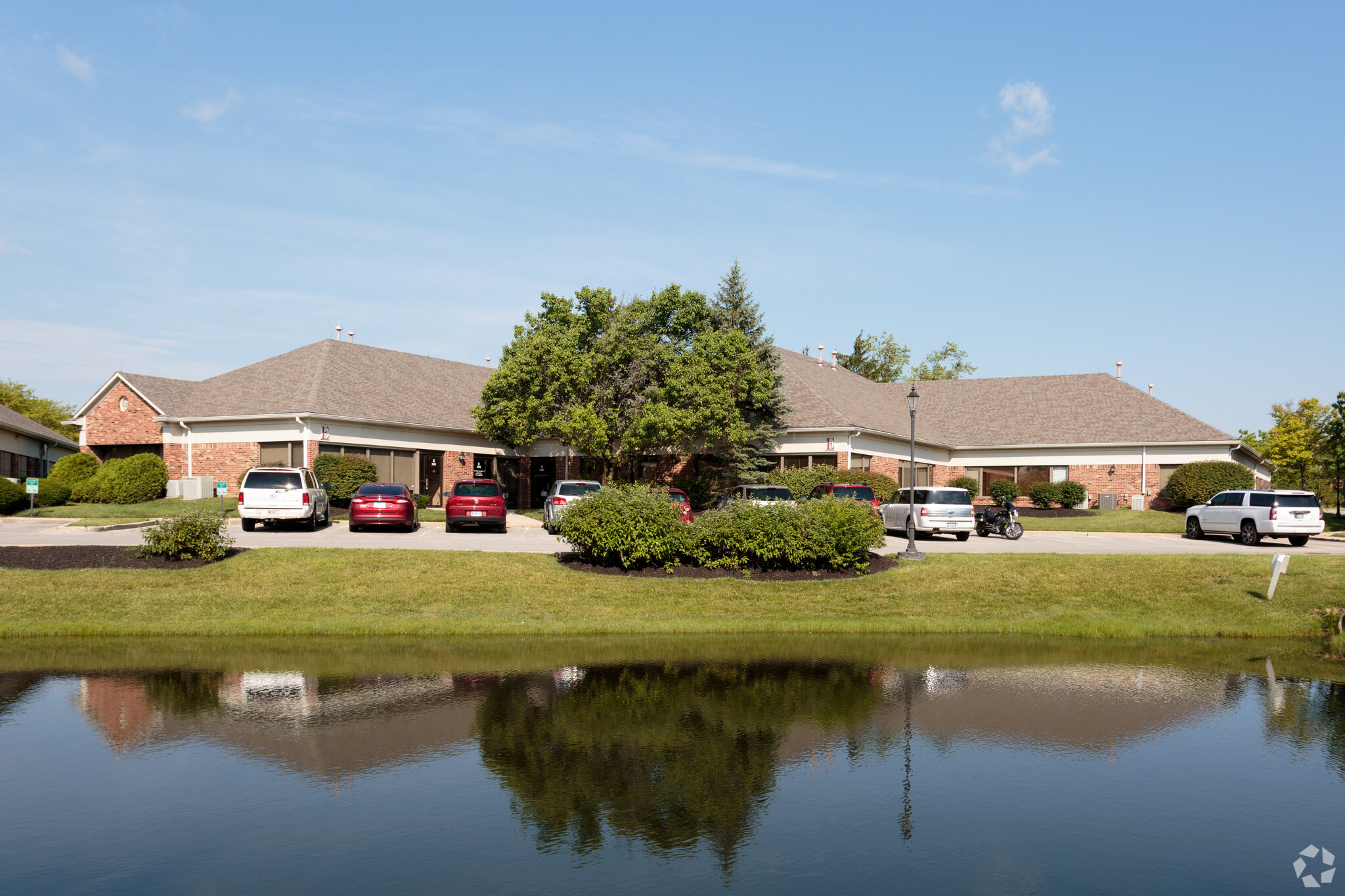 301 E Carmel Dr, Carmel, IN for lease Primary Photo- Image 1 of 9