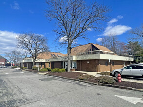 8926 Woodyard Rd, Clinton, MD for lease Building Photo- Image 1 of 5