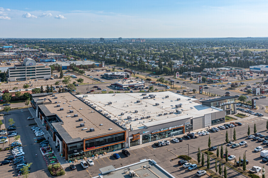 4210-4228 Gateway Blvd, Edmonton, AB for lease - Building Photo - Image 3 of 5