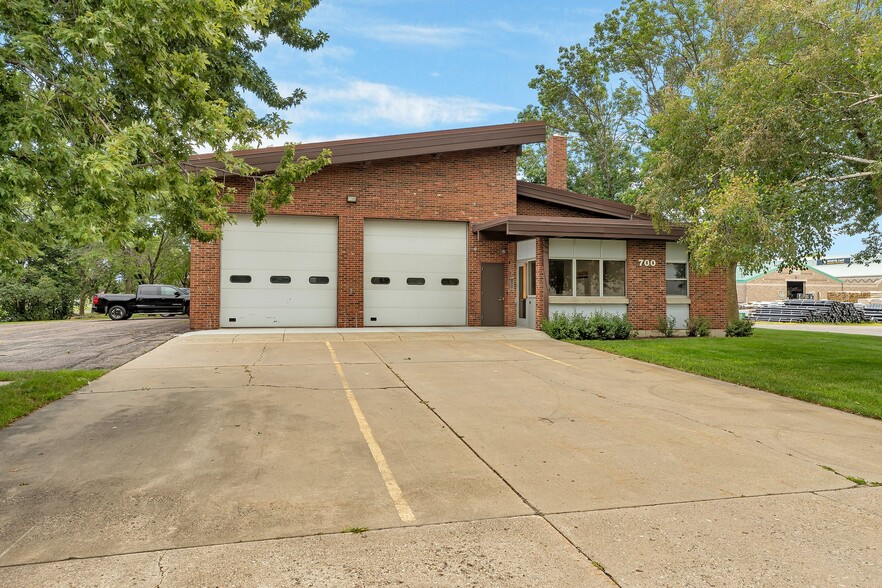 700 41st Ave N, Saint Cloud, MN for sale - Building Photo - Image 1 of 10