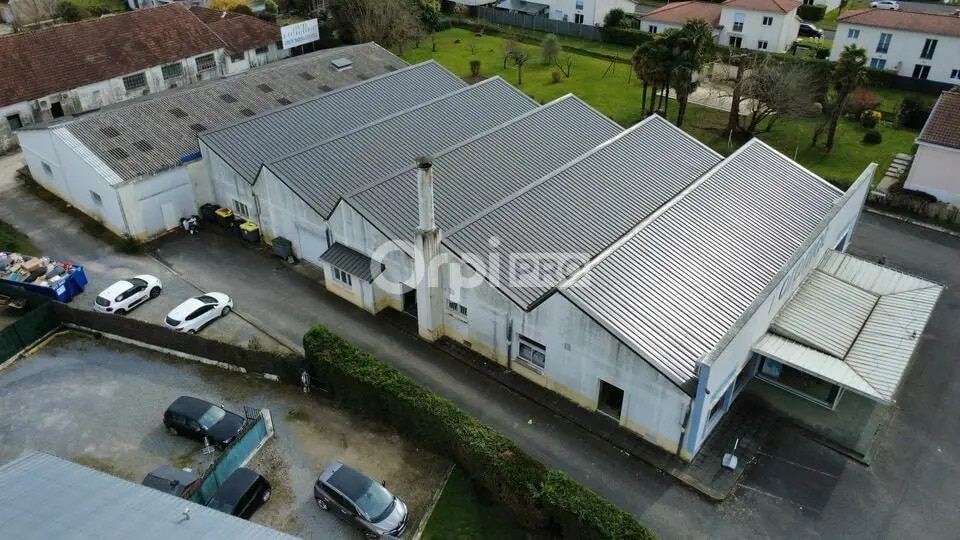 Retail in Pau for lease Aerial- Image 1 of 3