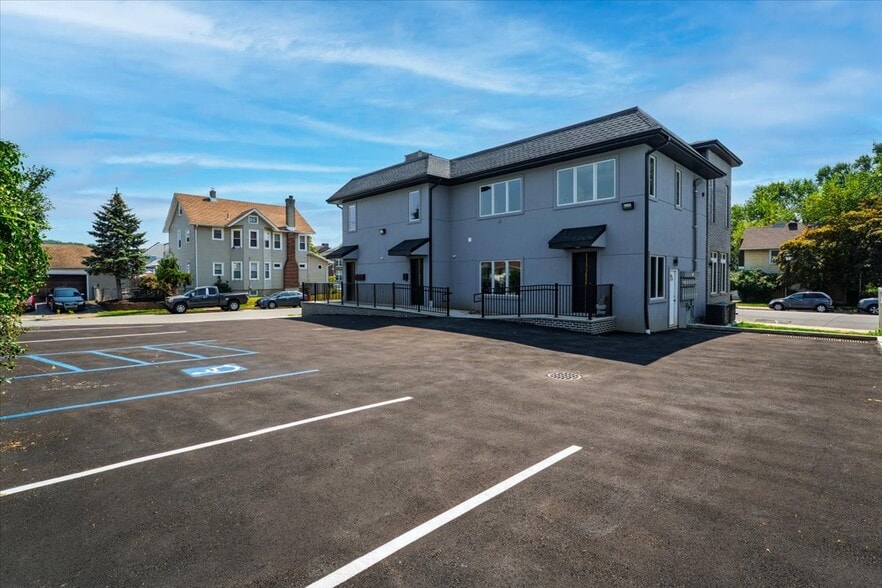 1108 McBride Ave, Woodland Park, NJ for sale - Building Photo - Image 2 of 5