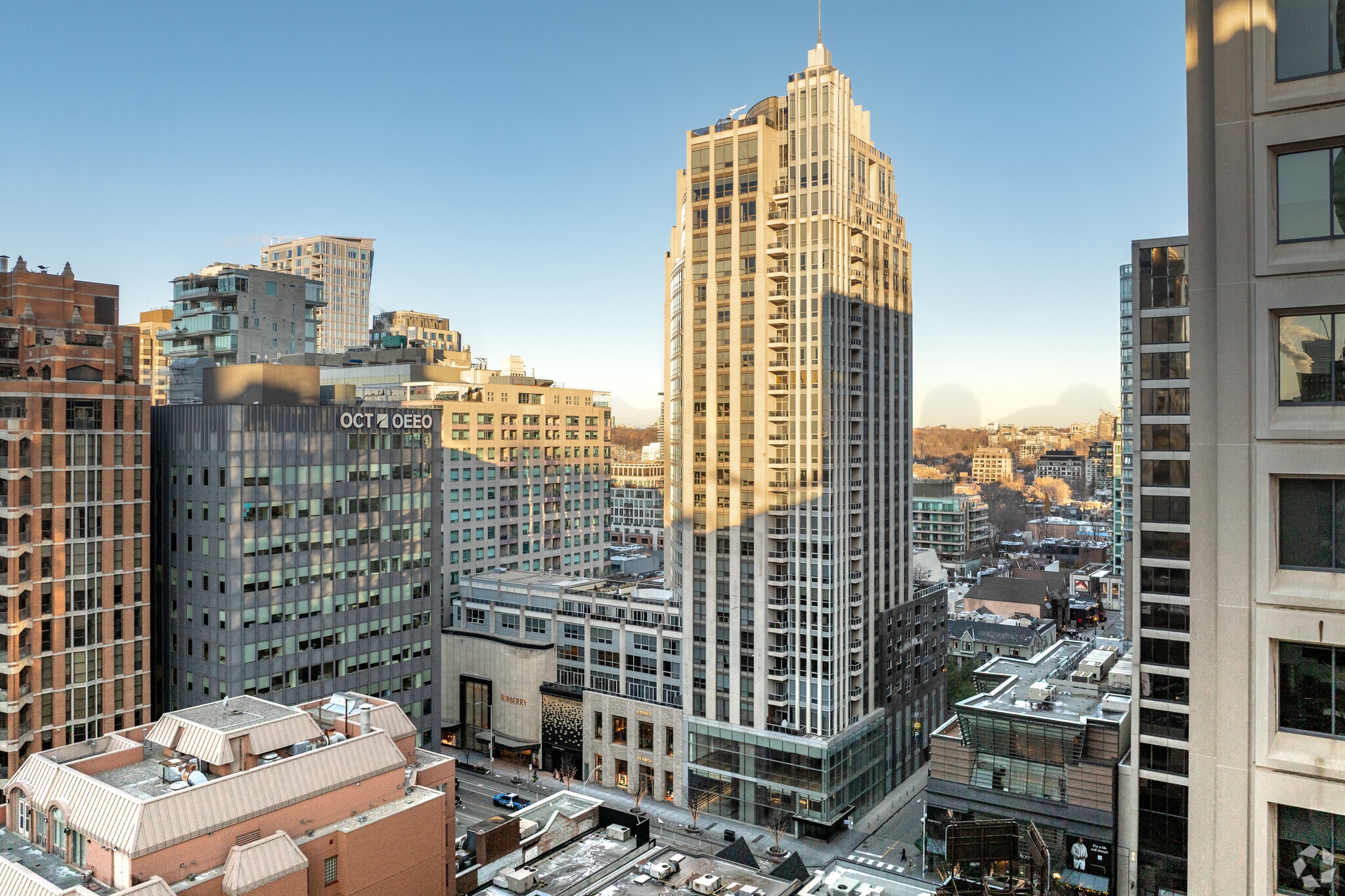 100 Bloor St W, Toronto, ON for sale Primary Photo- Image 1 of 1