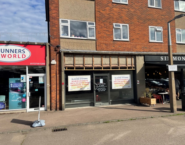 25 The Quadrant, St Albans for sale Primary Photo- Image 1 of 1