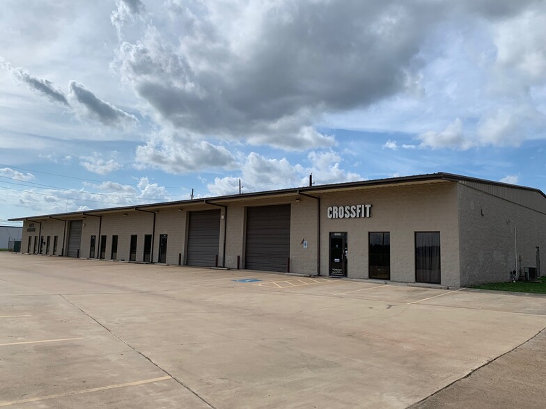 10302-10308 Cash Rd, Stafford, TX for sale - Building Photo - Image 1 of 1