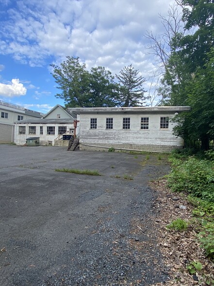 444 Pompton Ave, Cedar Grove, NJ for sale - Building Photo - Image 3 of 4