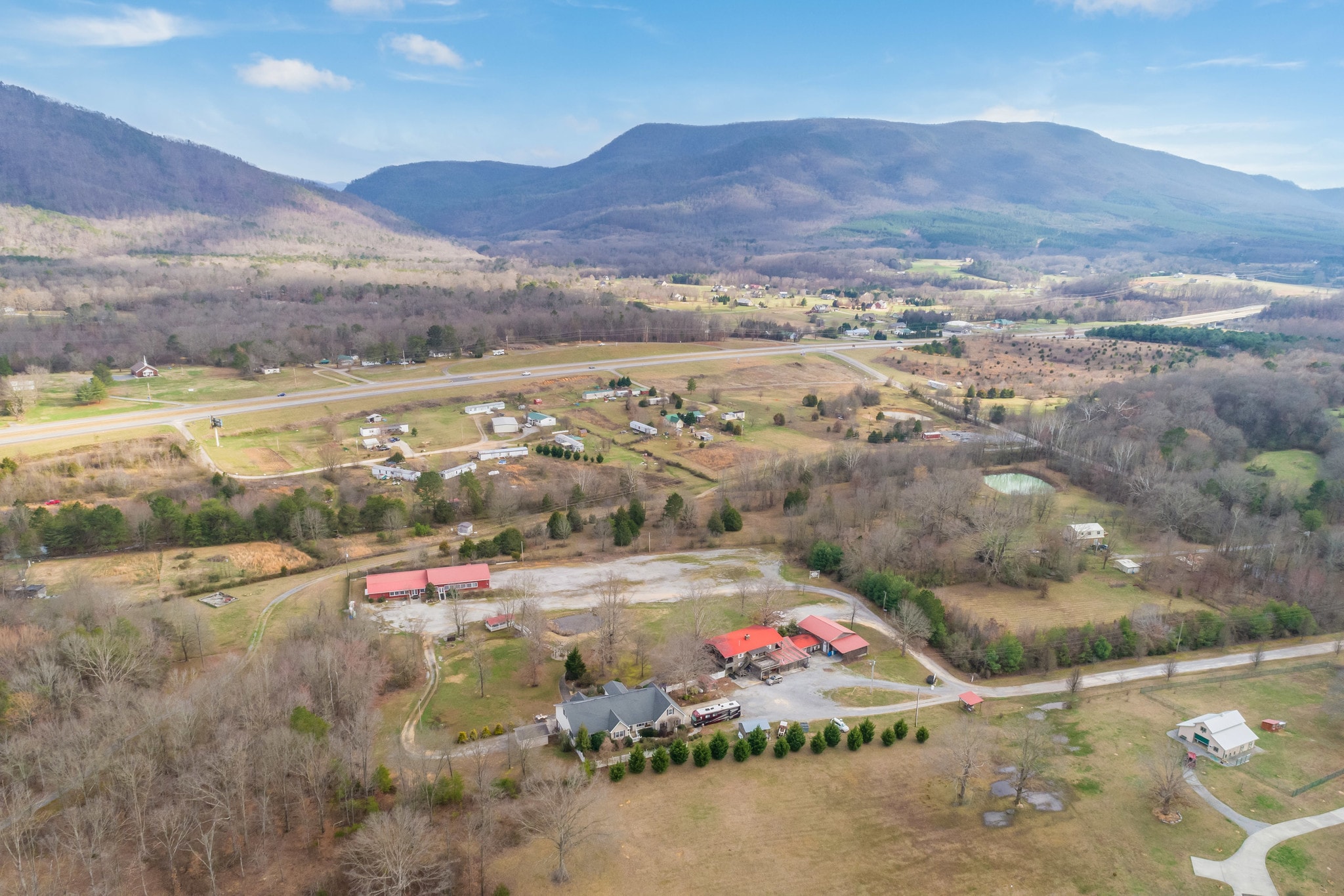 1817 Delano Rd, Delano, TN 37325 Savannah Oaks Winery