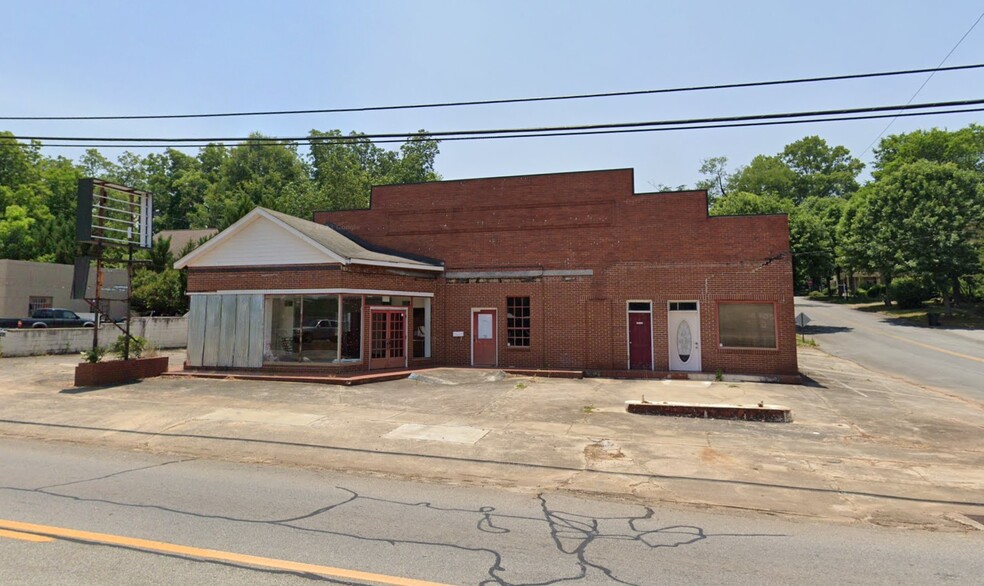 207 N Jefferson Ave, Eatonton, GA for sale - Building Photo - Image 1 of 4