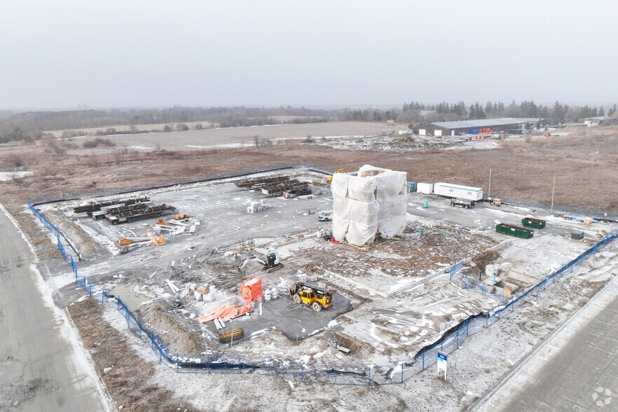 211 Sam Miller Way, Whitchurch-Stouffville, ON for lease - Building Photo - Image 2 of 2