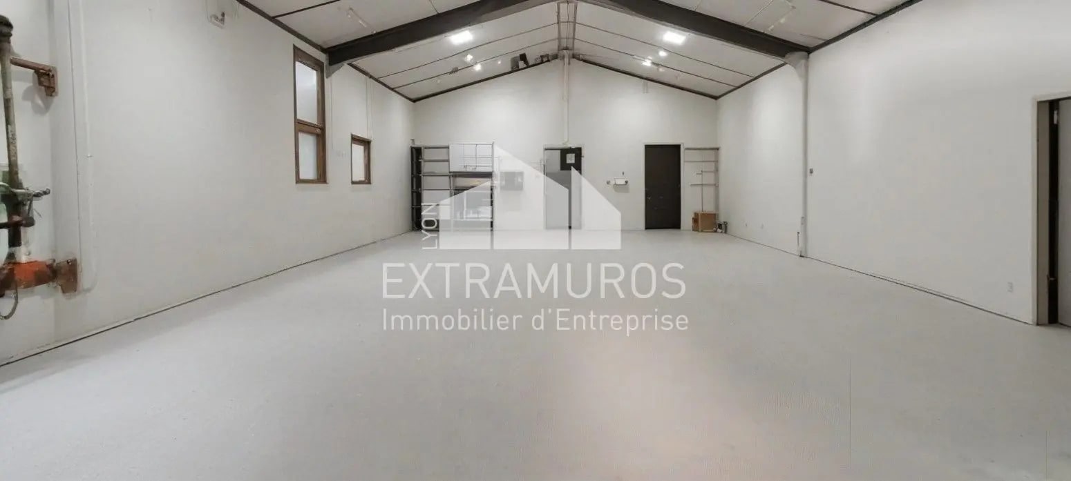 Flex in Villefranche-sur-Saône for sale Building Photo- Image 1 of 12