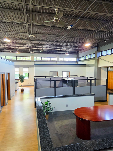 611 S Sandusky St, Delaware, OH for sale - Building Photo - Image 2 of 5