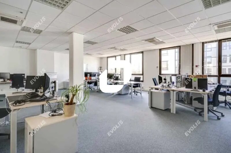 Office in Bagnolet for lease - Interior Photo - Image 3 of 13