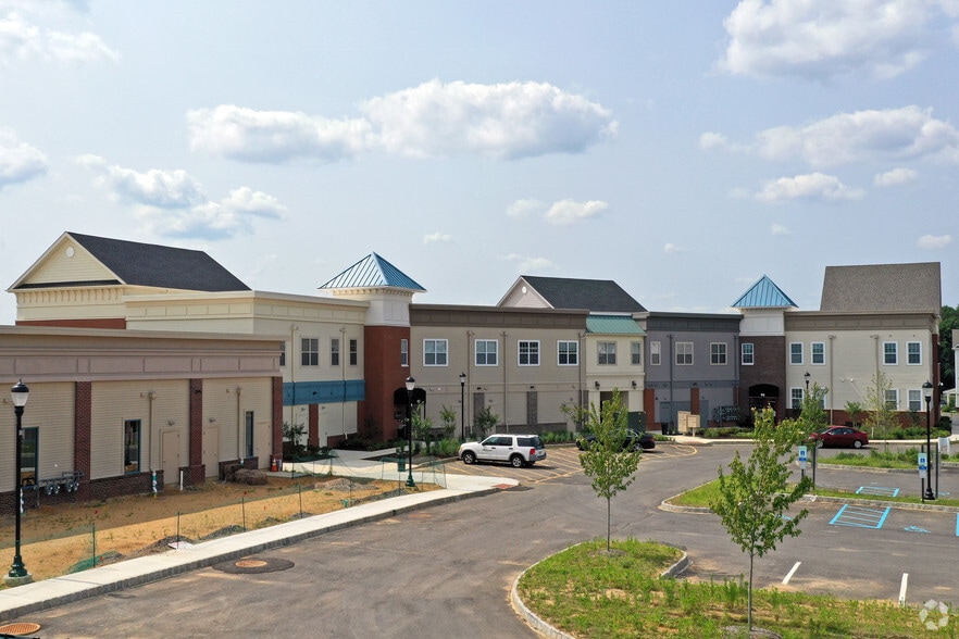 90-105 Saddle Way, Chesterfield, NJ for lease - Building Photo - Image 3 of 22