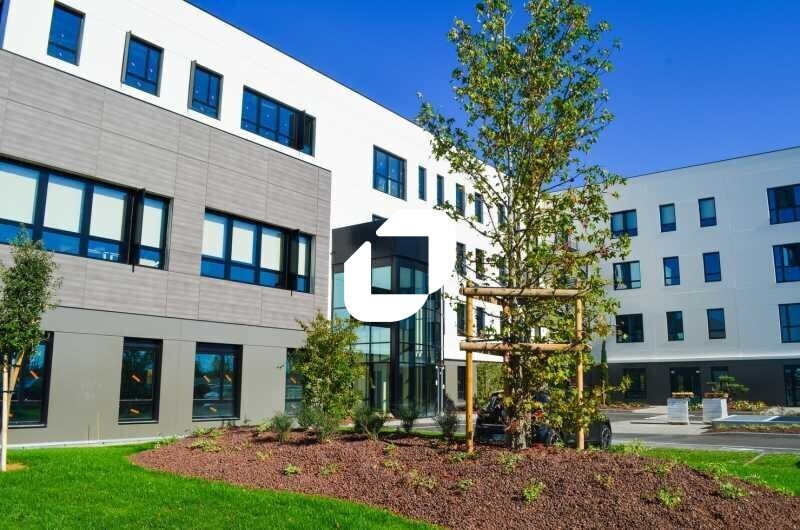 Office in Genas for lease Building Photo- Image 1 of 12
