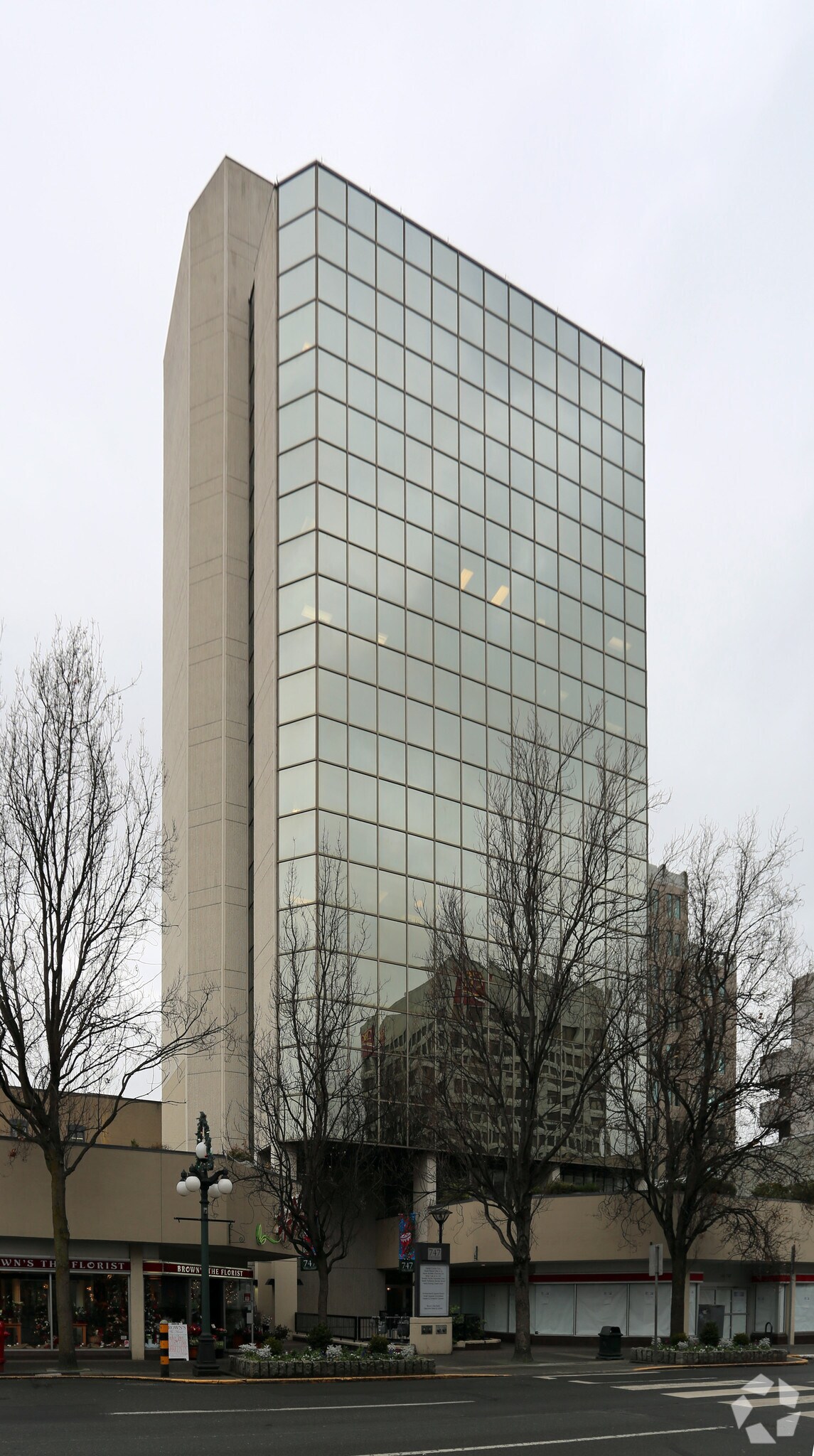 747 Fort St, Victoria, BC for lease Primary Photo- Image 1 of 4