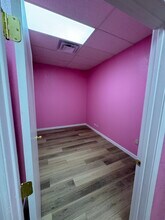 Retail in Aurora, CO for lease Interior Photo- Image 2 of 6