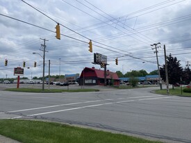 4777 Mahoning Ave, Youngstown OH - Drive Through Restaurant