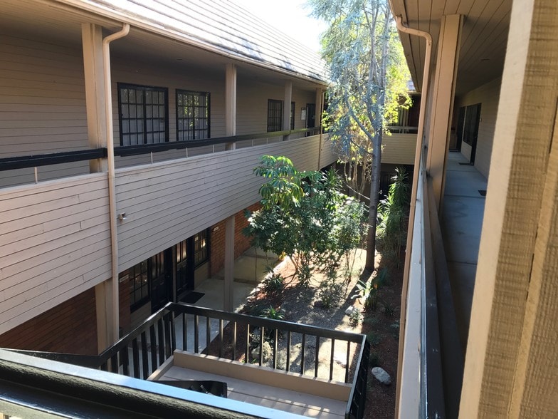 30101 Town Center Dr, Laguna Niguel, CA for lease - Building Photo - Image 3 of 20