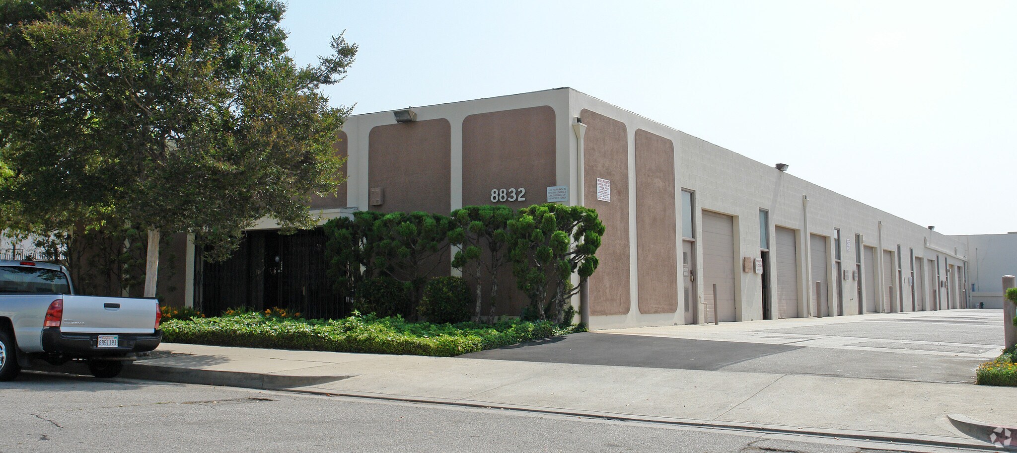 8832 Shirley Ave, Northridge, CA for sale Primary Photo- Image 1 of 1