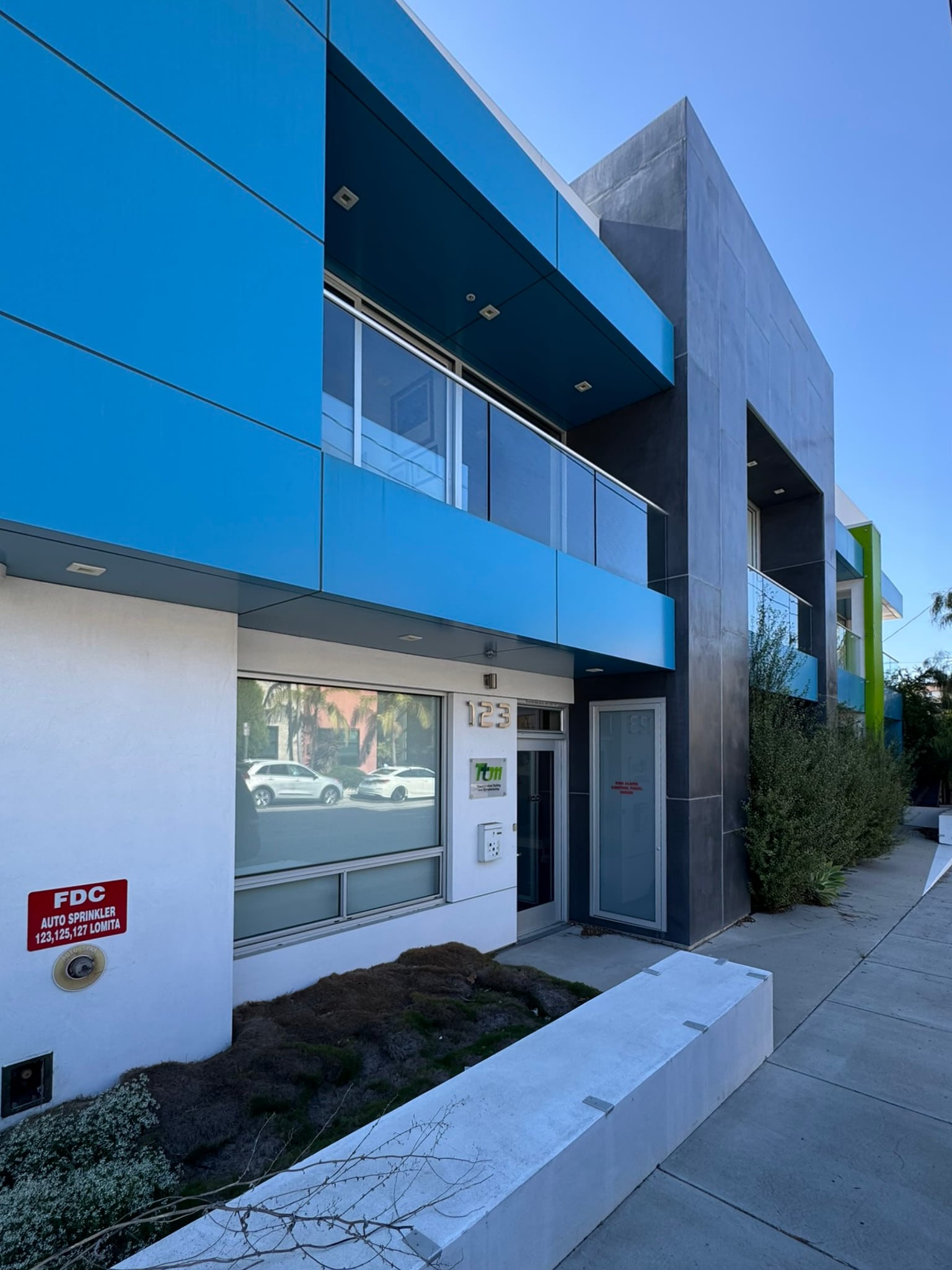 123-127 Lomita St, El Segundo, CA for lease Interior Photo- Image 1 of 9