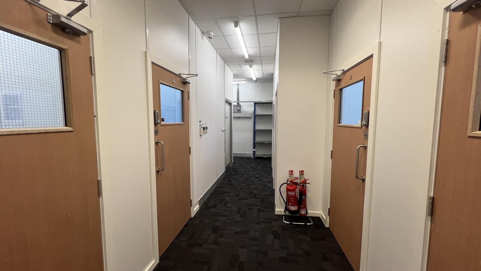 Market Pl, Romford, LND RM1 3AB - Unit 2B -  - Interior Photo - Image 1 of 2