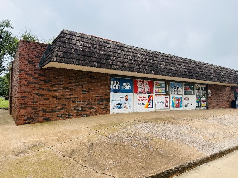 1131 E Broadway Ave, Enid, OK for sale - Building Photo - Image 2 of 5