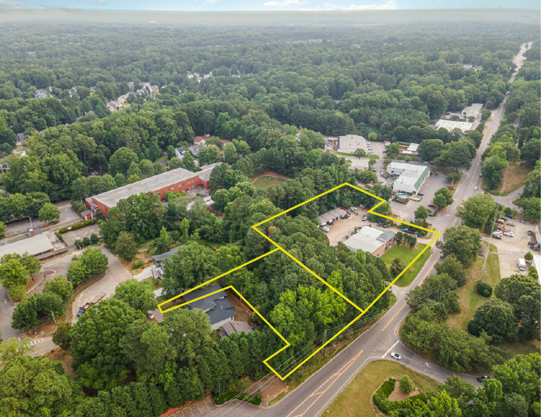 8360 Chapel Hill Rd, Cary, NC for sale - Primary Photo - Image 1 of 7