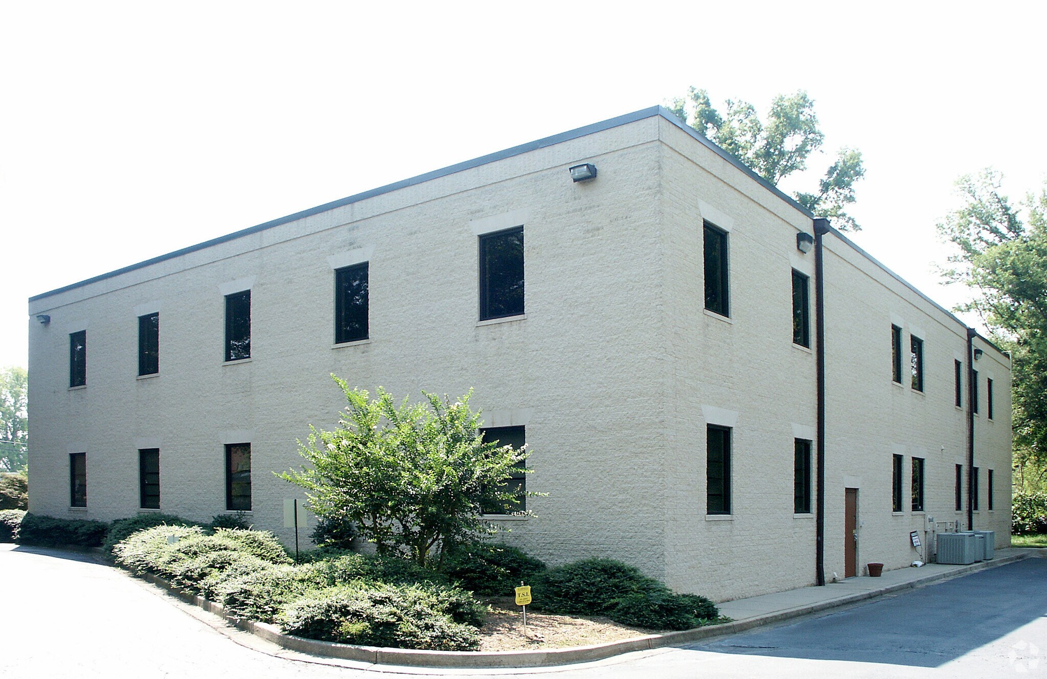 537 W Sugar Creek Rd, Charlotte, NC 28213 Sugar Creek Professional