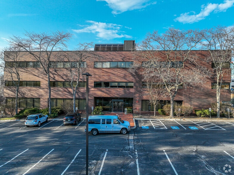 204 Second Ave, Waltham, MA for lease - Building Photo - Image 3 of 5