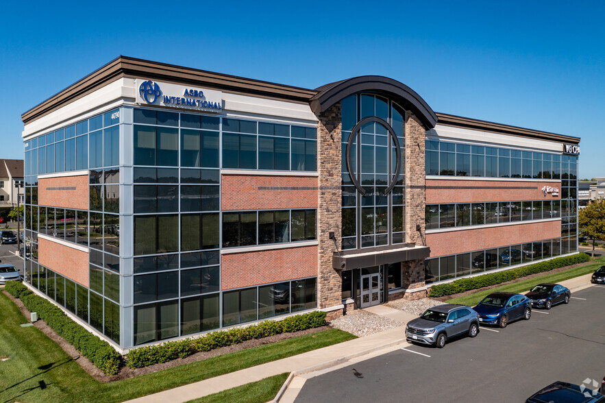 44790 Maynard Sq, Ashburn, VA for lease - Building Photo - Image 1 of 5