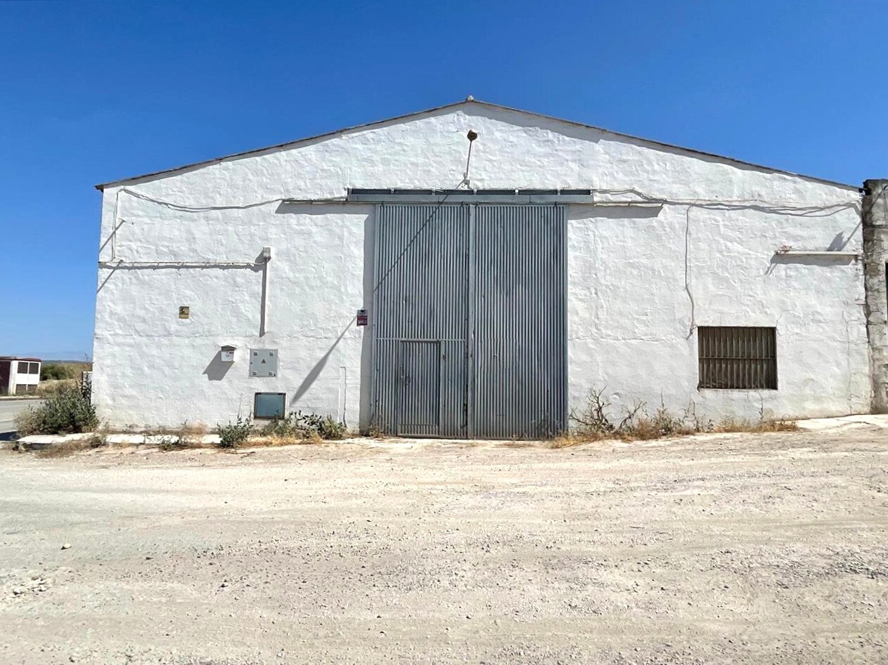 Industrial in Mengíbar for sale Building Photo- Image 1 of 4