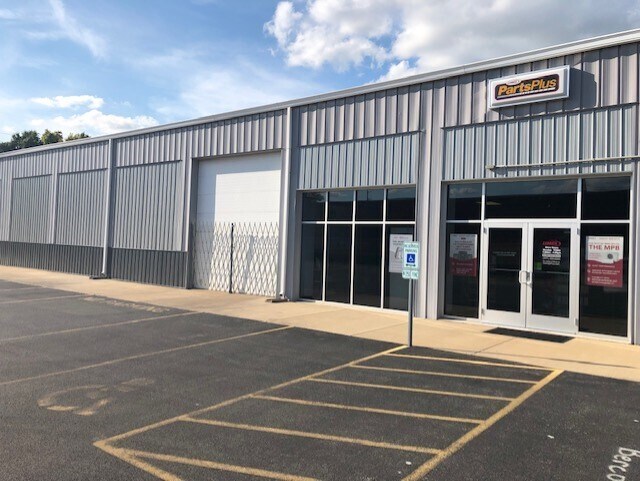 2803-2805 N Dirksen Pky, Springfield, IL for sale Building Photo- Image 1 of 1