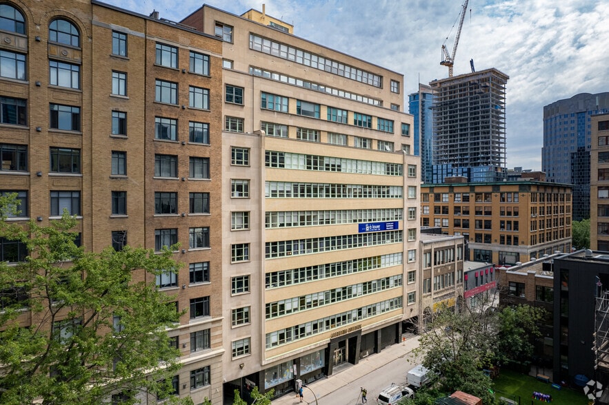 1425-1435 Rue Saint-Alexandre, Montréal, QC for lease - Primary Photo - Image 2 of 15