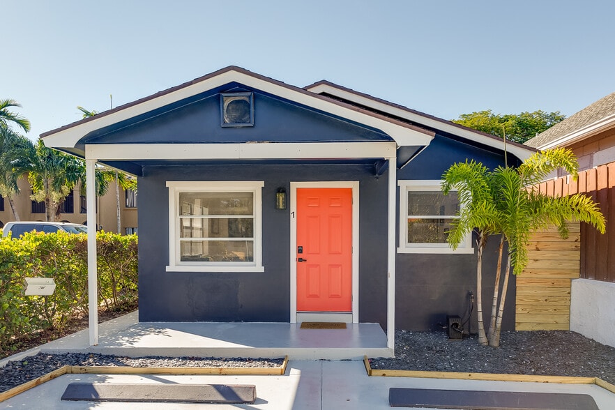 417 N J St, Lake Worth Beach, FL for sale - Primary Photo - Image 1 of 31