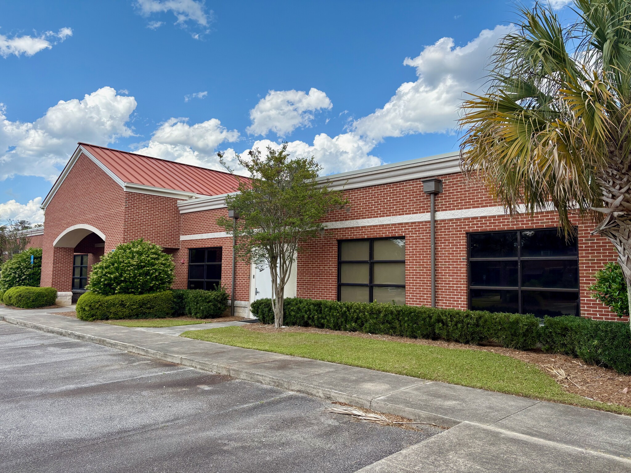 1000 Towne Center Blvd, Pooler, GA for lease Building Photo- Image 1 of 5