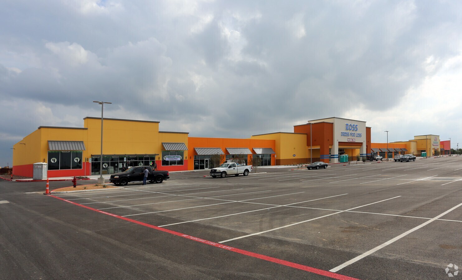 5203 Bob Bullock Loop 20, Laredo, TX for lease Building Photo- Image 1 of 6