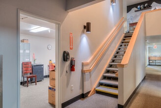 1305-1309 SE Armour Rd, Bend, OR for lease Interior Photo- Image 2 of 10