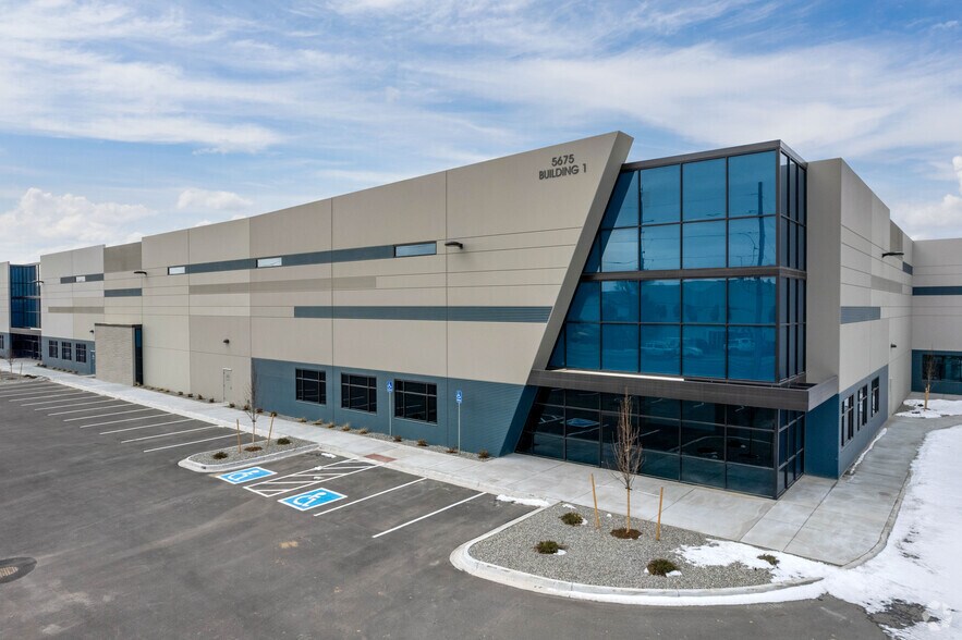 5676 Pecos St, Denver, CO for lease - Building Photo - Image 2 of 22