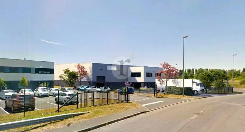 Retail in Carvin for lease - Building Photo - Image 1 of 4