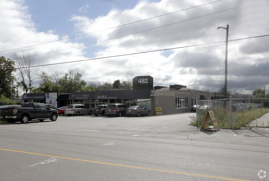 482 S Service Rd E, Oakville, ON for lease - Primary Photo - Image 1 of 6