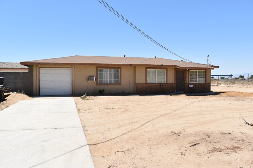 42155 8th St E, Lancaster, CA for sale - Building Photo - Image 2 of 13