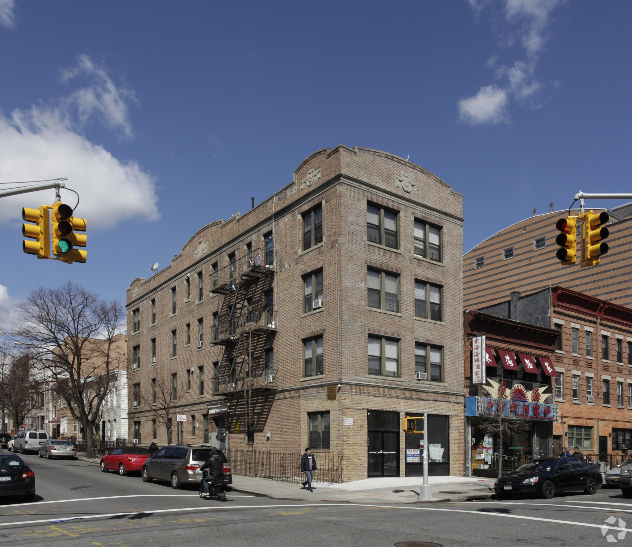 5026 7th Ave, Brooklyn, NY for sale Primary Photo- Image 1 of 1