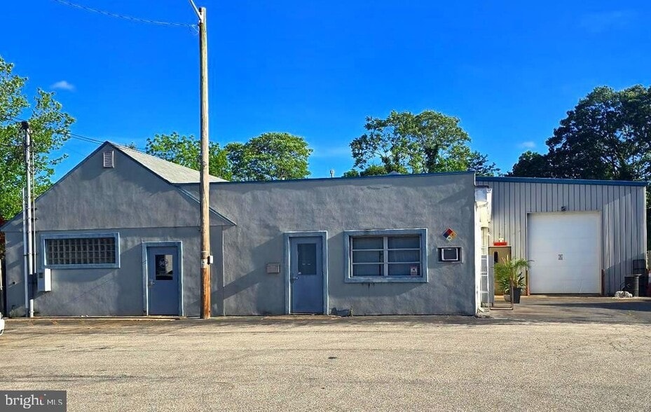 415 Oxford St, Vineland, NJ for sale - Building Photo - Image 1 of 2