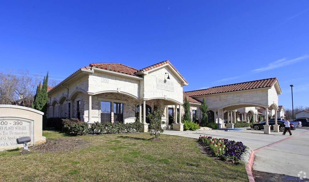 300 E Medical Center Blvd, ster, TX 77598 Baybrook Medical Condos