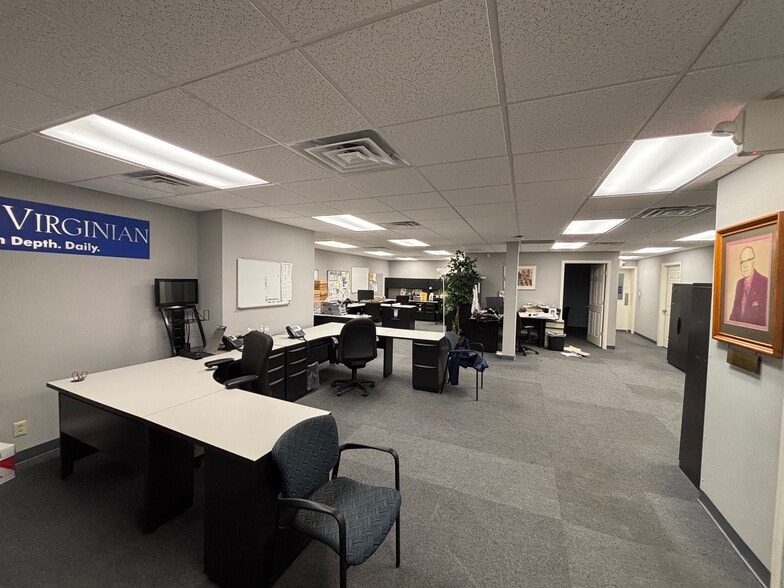 201 Rosser Ave, Waynesboro, VA for lease - Interior Photo - Image 3 of 10